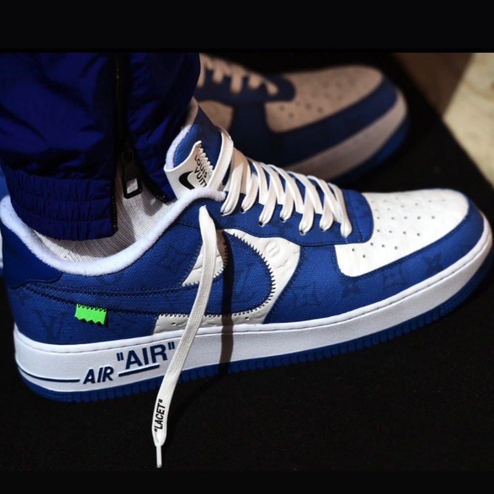 LOUIS VUITTON NIKE SNEAKERS FIRM - Picture 1 of 9